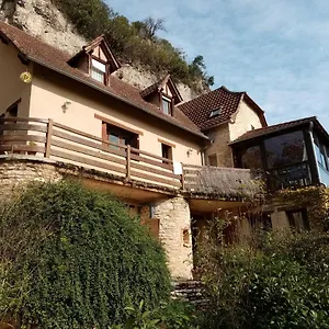 Séjour chez l'habitant Le Chant De La Falaise D'étape, Saint-Sulpice (Lot)